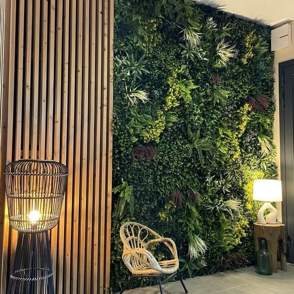 Jardin Vertical con madera